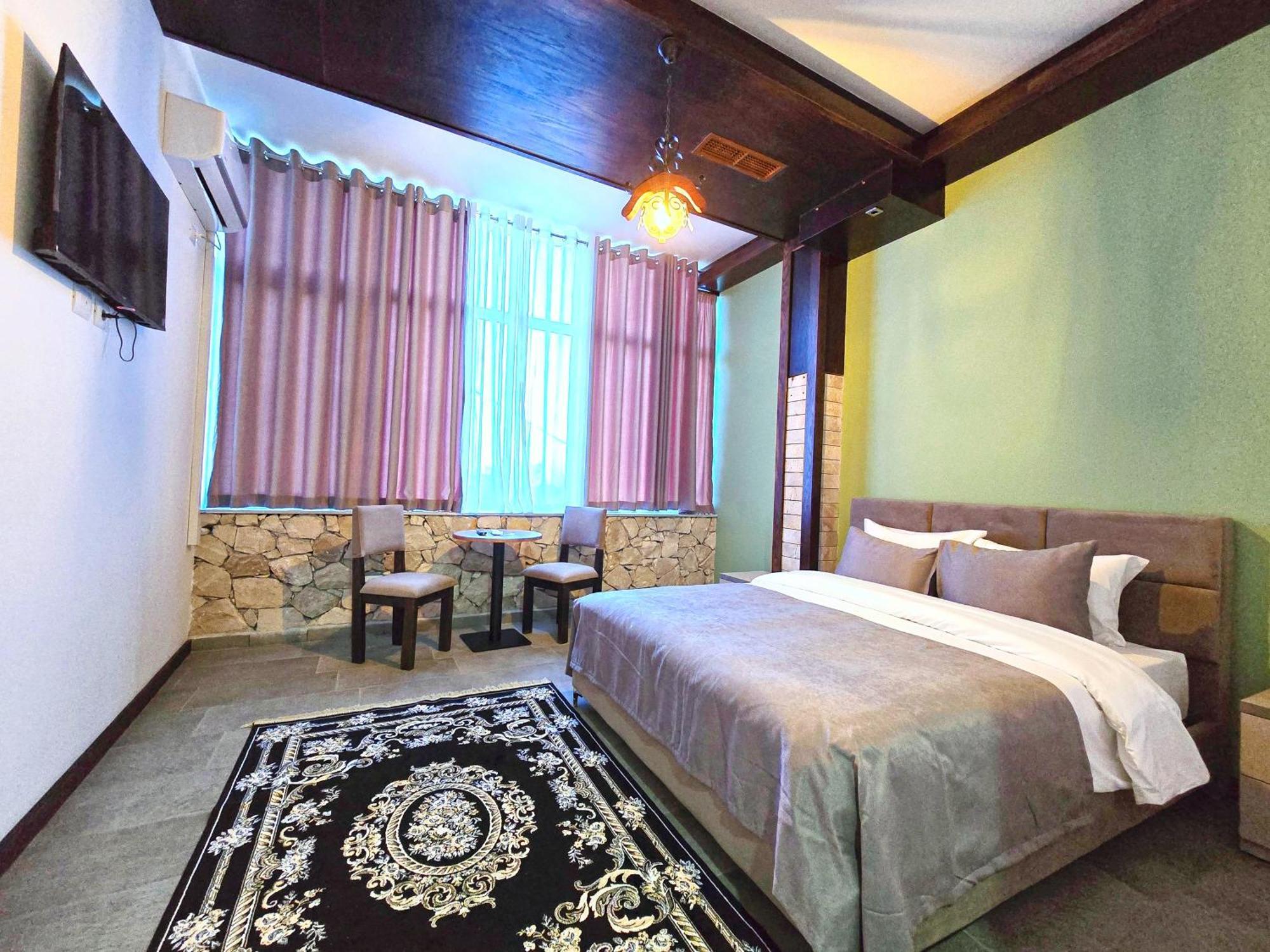 Pamja E Qyteteve Otel Krujë Dış mekan fotoğraf