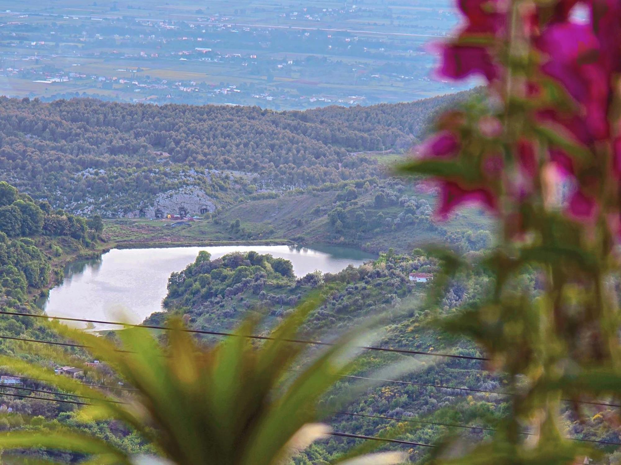 Pamja E Qyteteve Otel Krujë Dış mekan fotoğraf