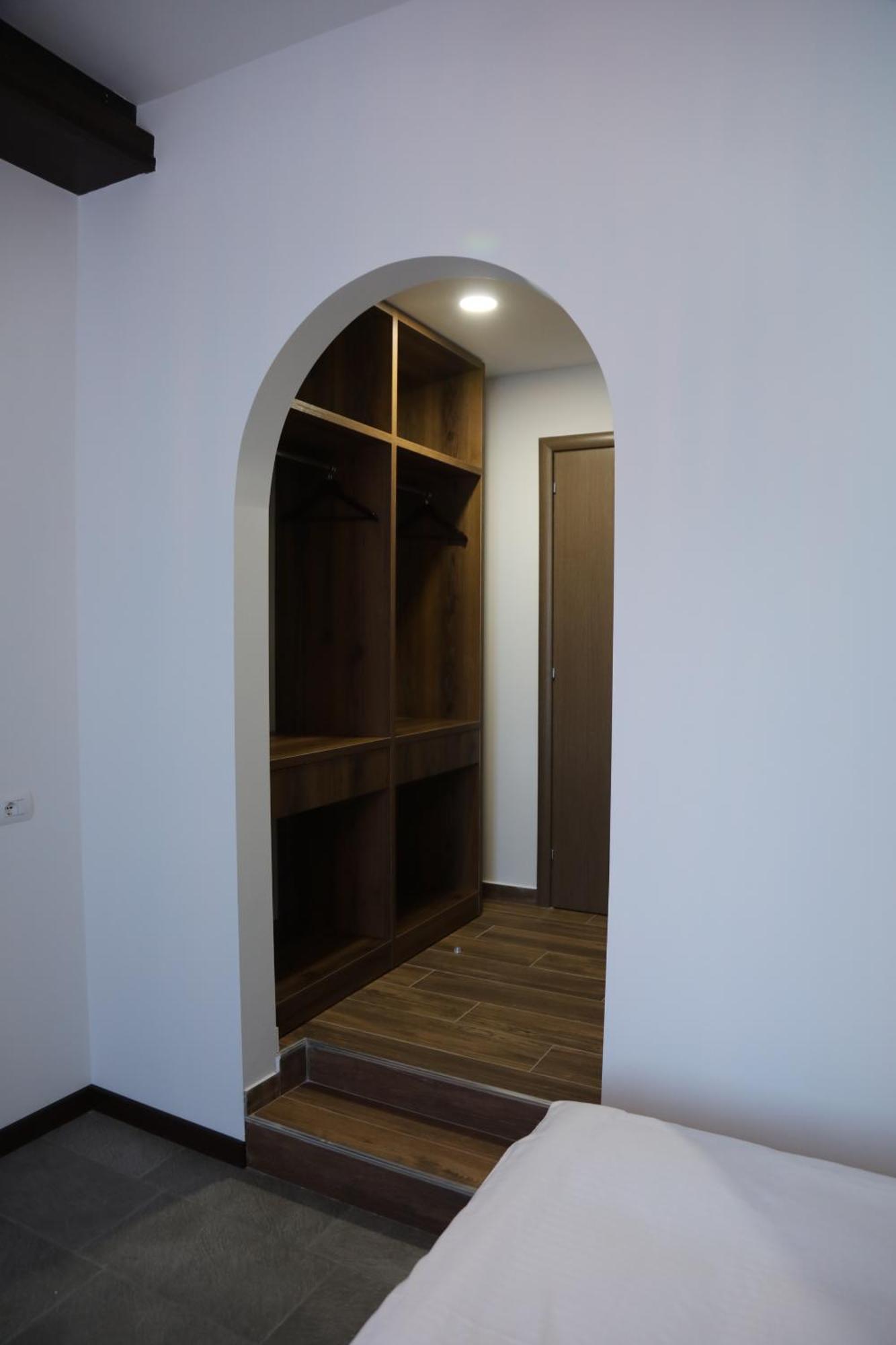 Pamja E Qyteteve Otel Krujë Dış mekan fotoğraf