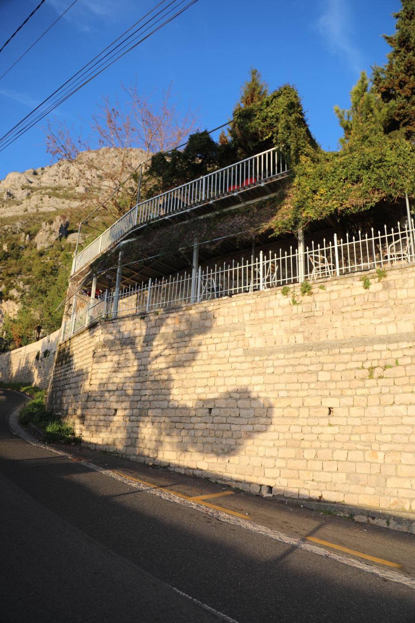 Pamja E Qyteteve Otel Krujë Dış mekan fotoğraf
