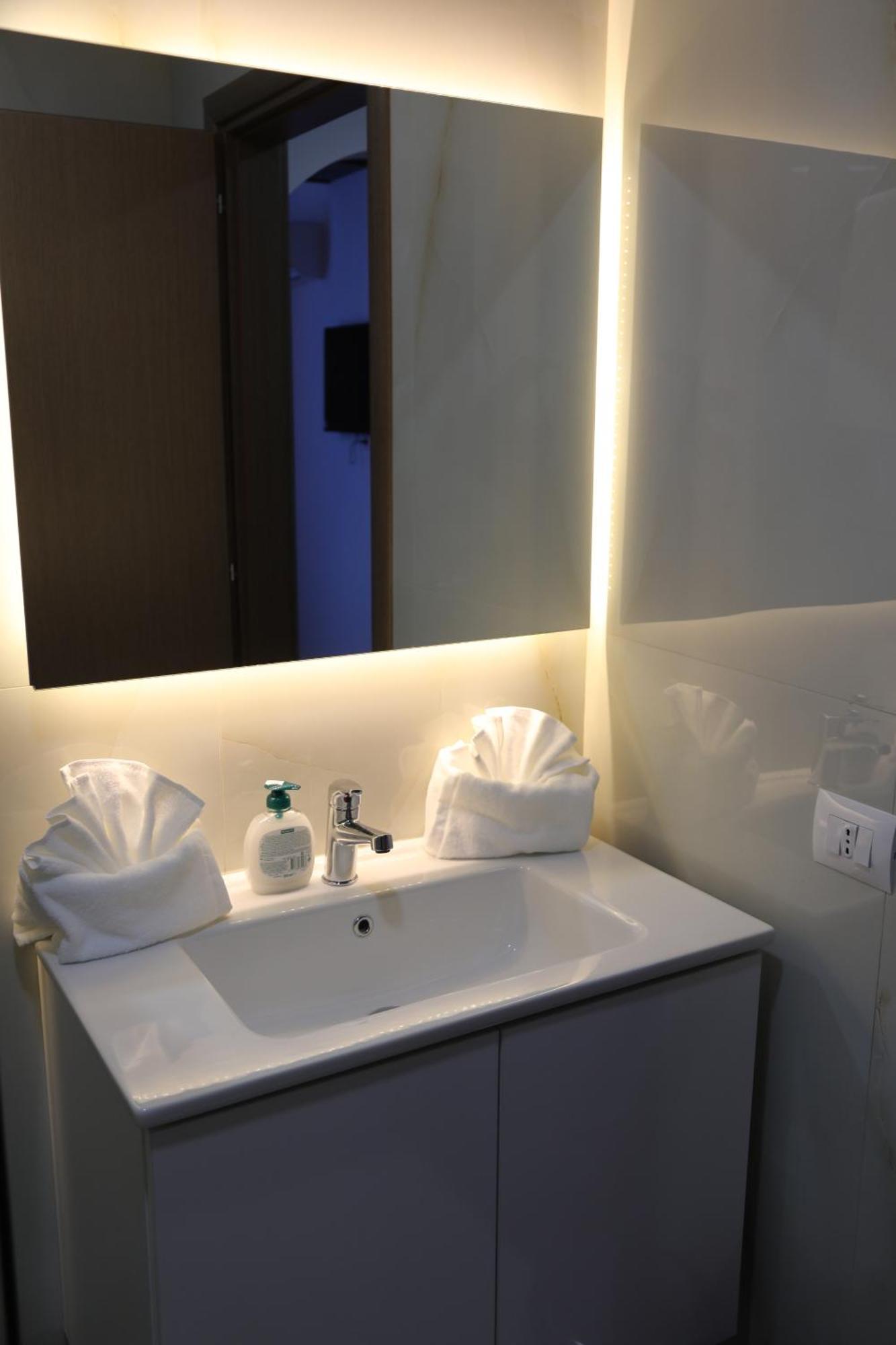 Pamja E Qyteteve Otel Krujë Dış mekan fotoğraf