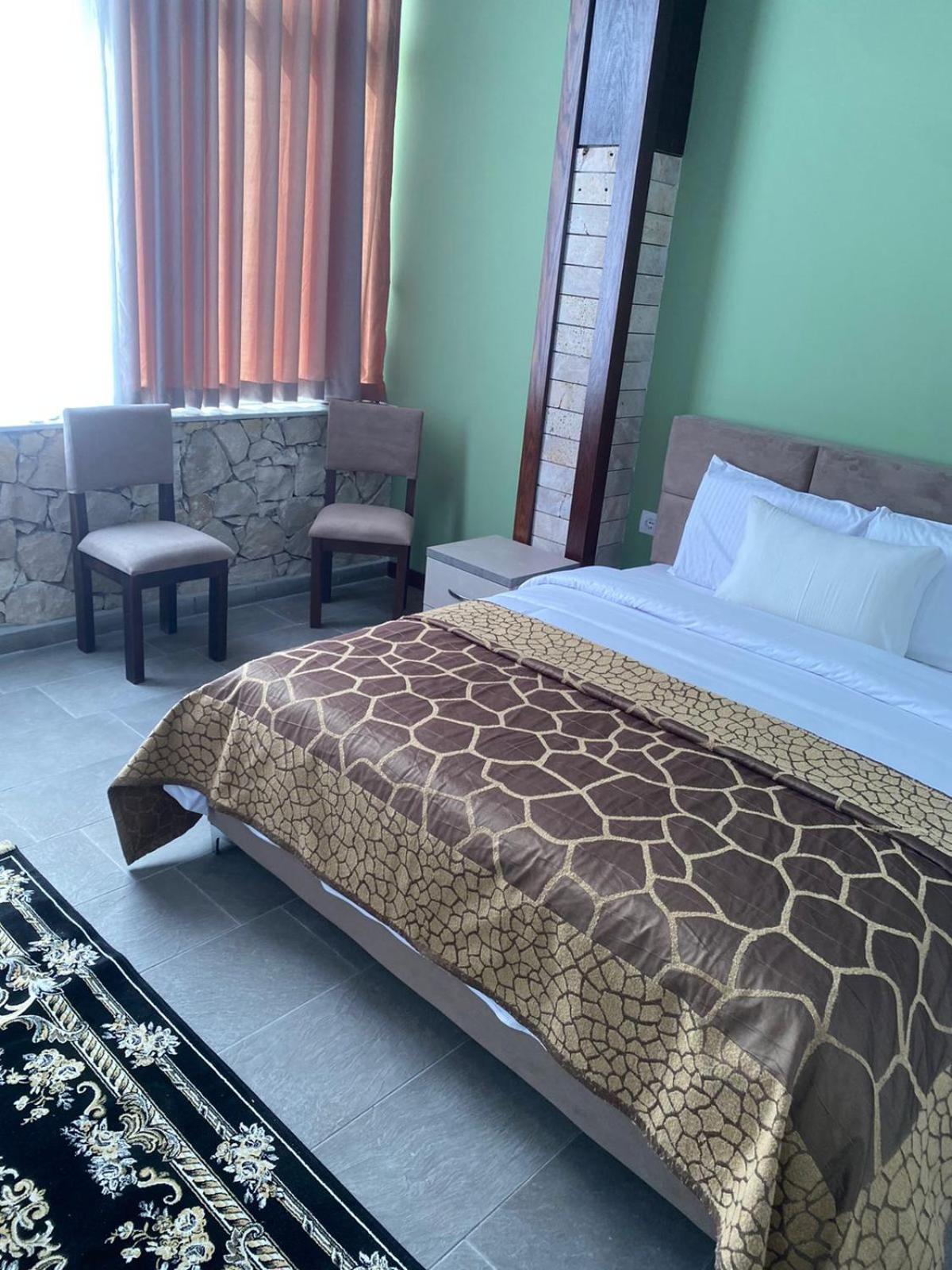 Pamja E Qyteteve Otel Krujë Dış mekan fotoğraf
